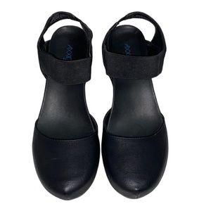 Axxiom Black Wedge Sandals(Size 8M)